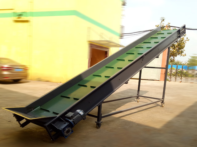 斜坡輸送機、磷板輸送機